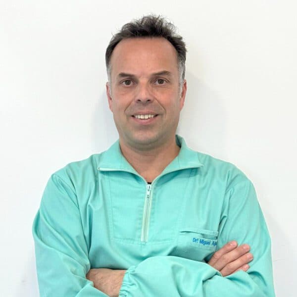 Dr. Miguel Aguiar